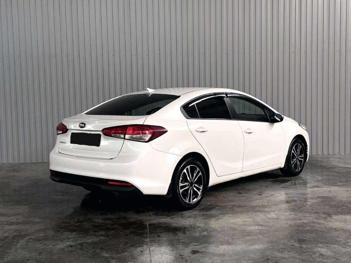 Kia Cerato 2017 года с пробегом. Фото: #4