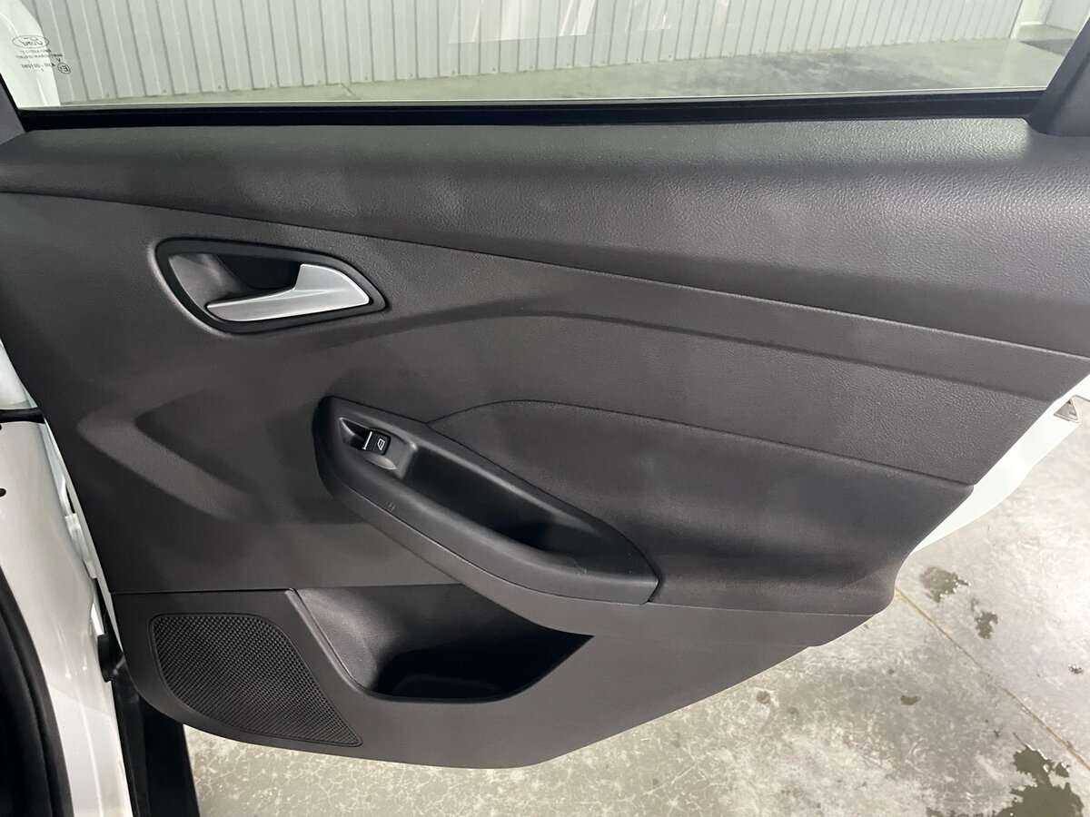 Ford Focus 2013 года с пробегом. Фото: #20