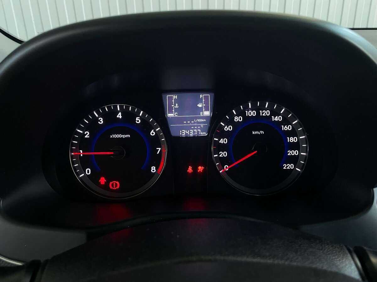 Hyundai Solaris 2014 года с пробегом. Фото: #12