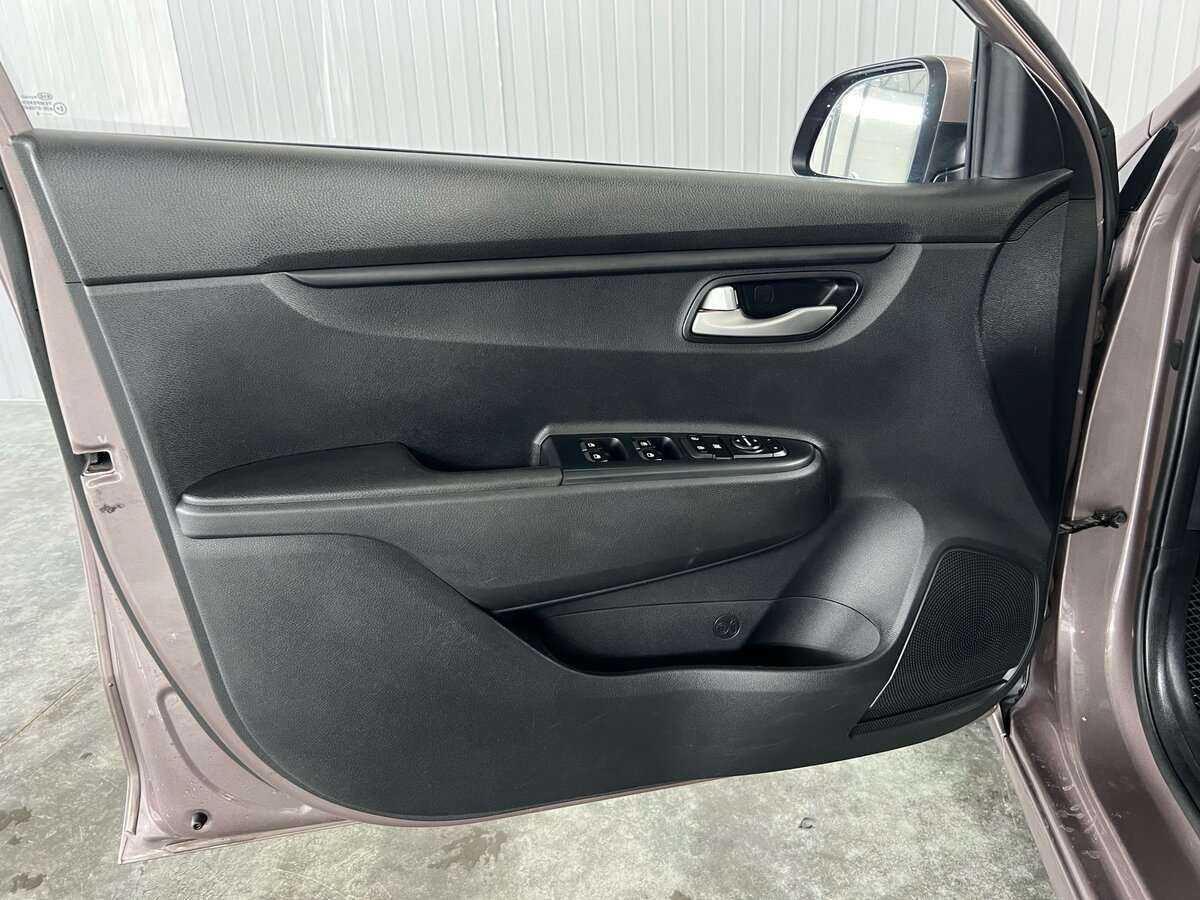 Kia Rio 2018 года с пробегом. Фото: #8