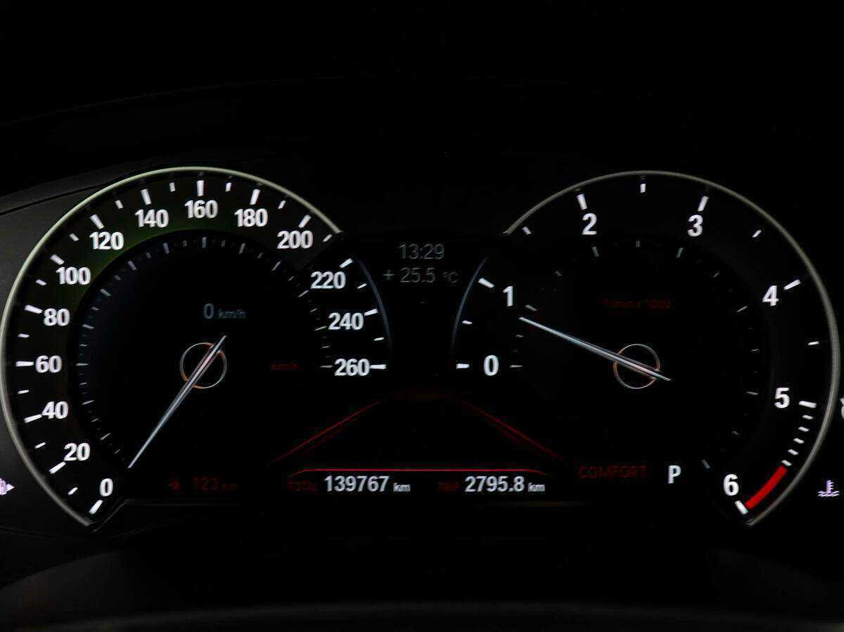 BMW 5 серии 2017 года с пробегом. Фото: #12