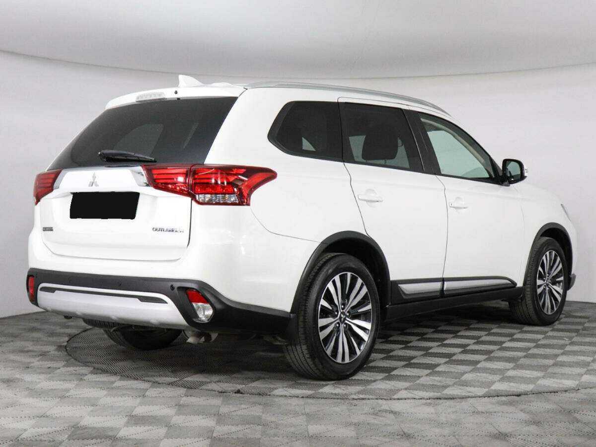 Mitsubishi Outlander 2019 года с пробегом. Фото: #4