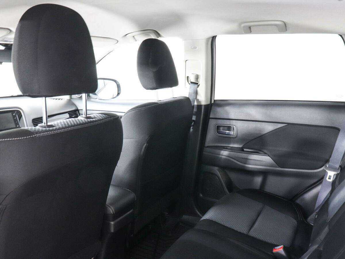 Mitsubishi Outlander 2019 года с пробегом. Фото: #11