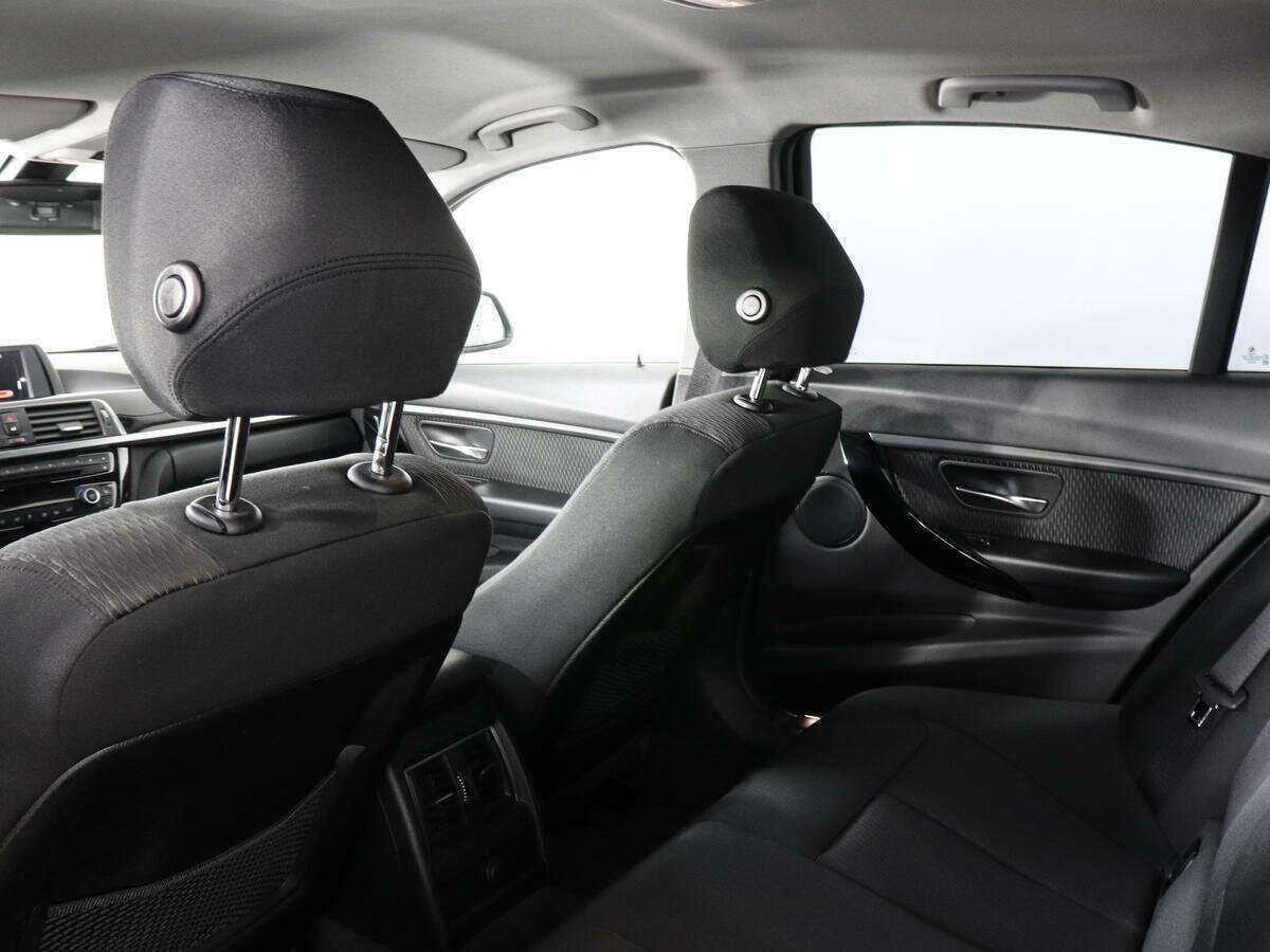 BMW 3 серии 2015 года с пробегом. Фото: #9