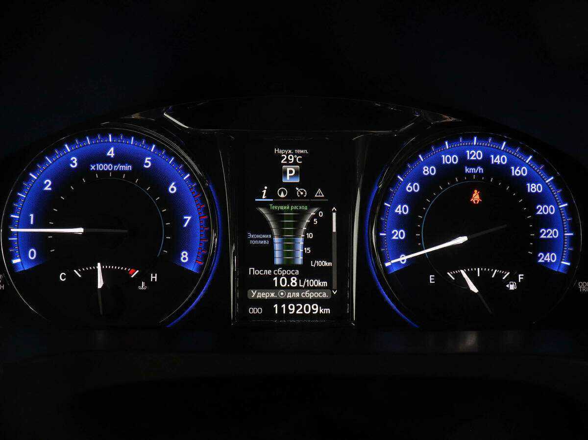 Toyota Camry 2016 года с пробегом. Фото: #10