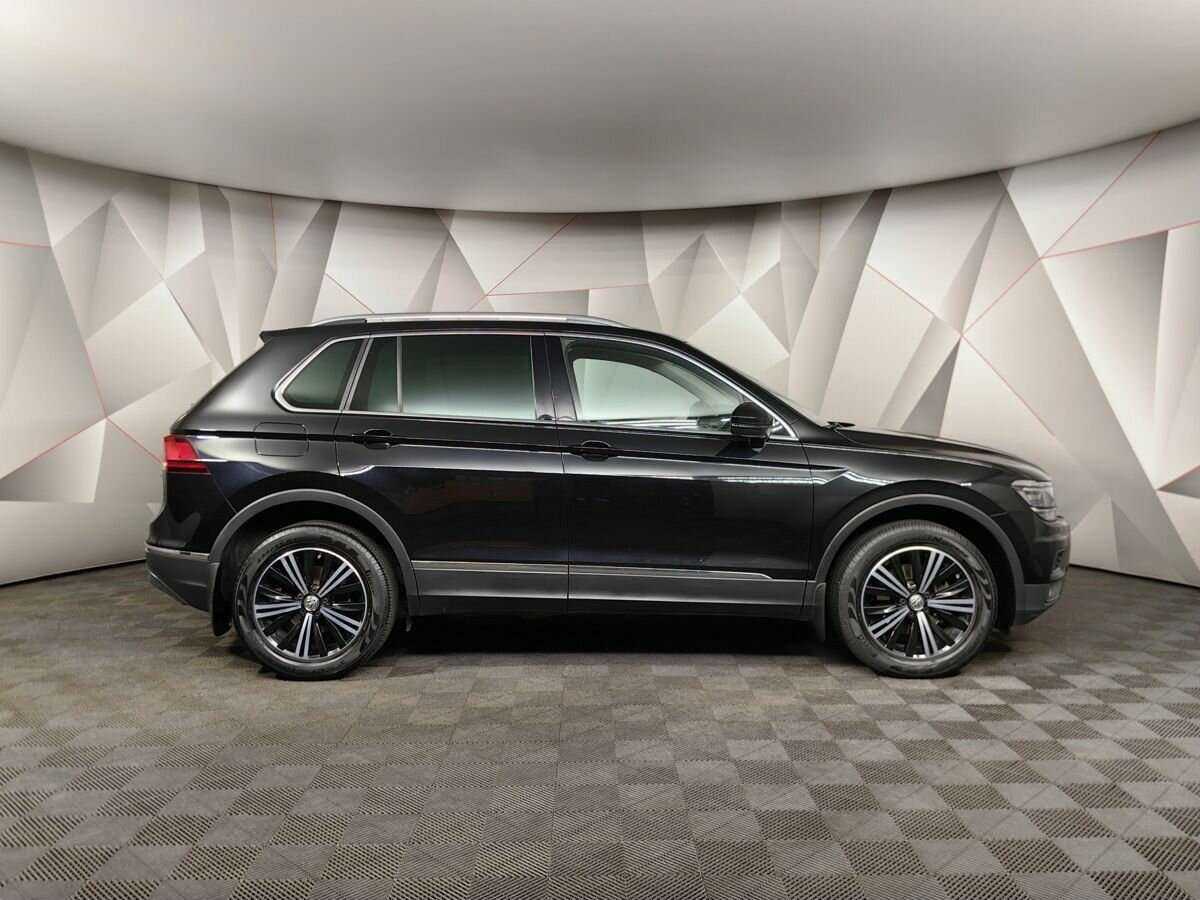 Volkswagen Tiguan 2018 года с пробегом. Фото: #5