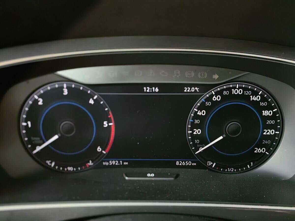 Volkswagen Tiguan 2018 года с пробегом. Фото: #18