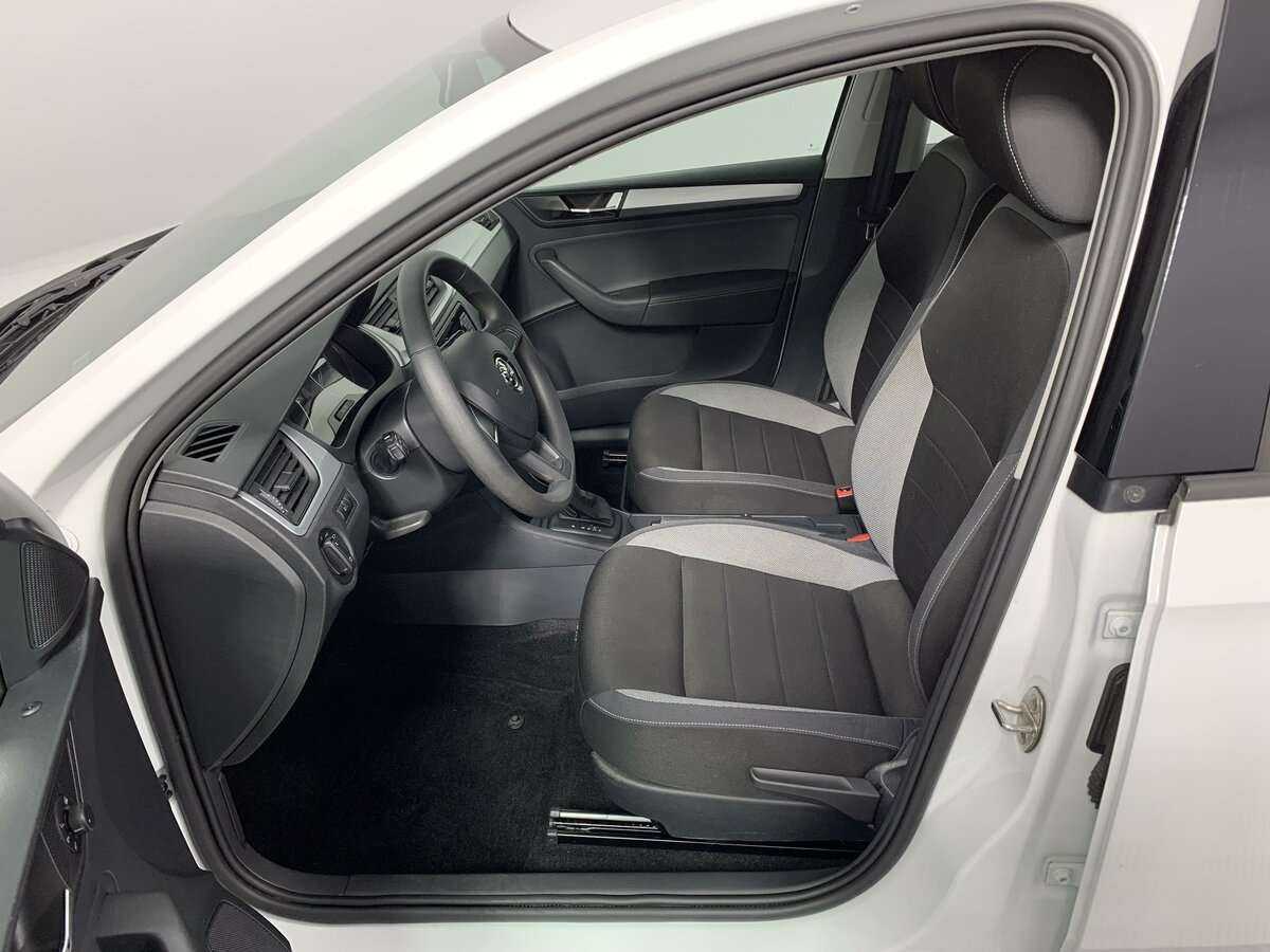 Skoda Rapid 2019 года с пробегом. Фото: #13