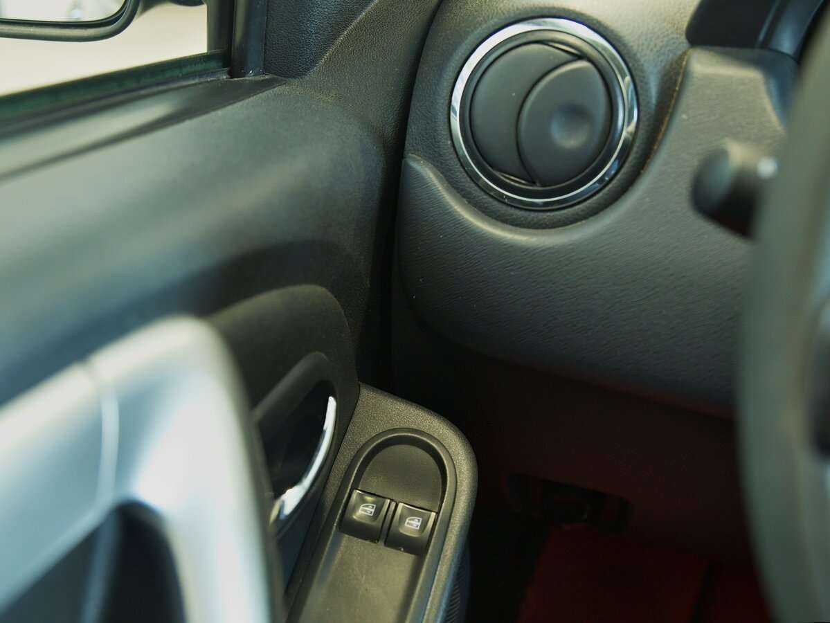 Nissan Terrano 2017 года с пробегом. Фото: #9