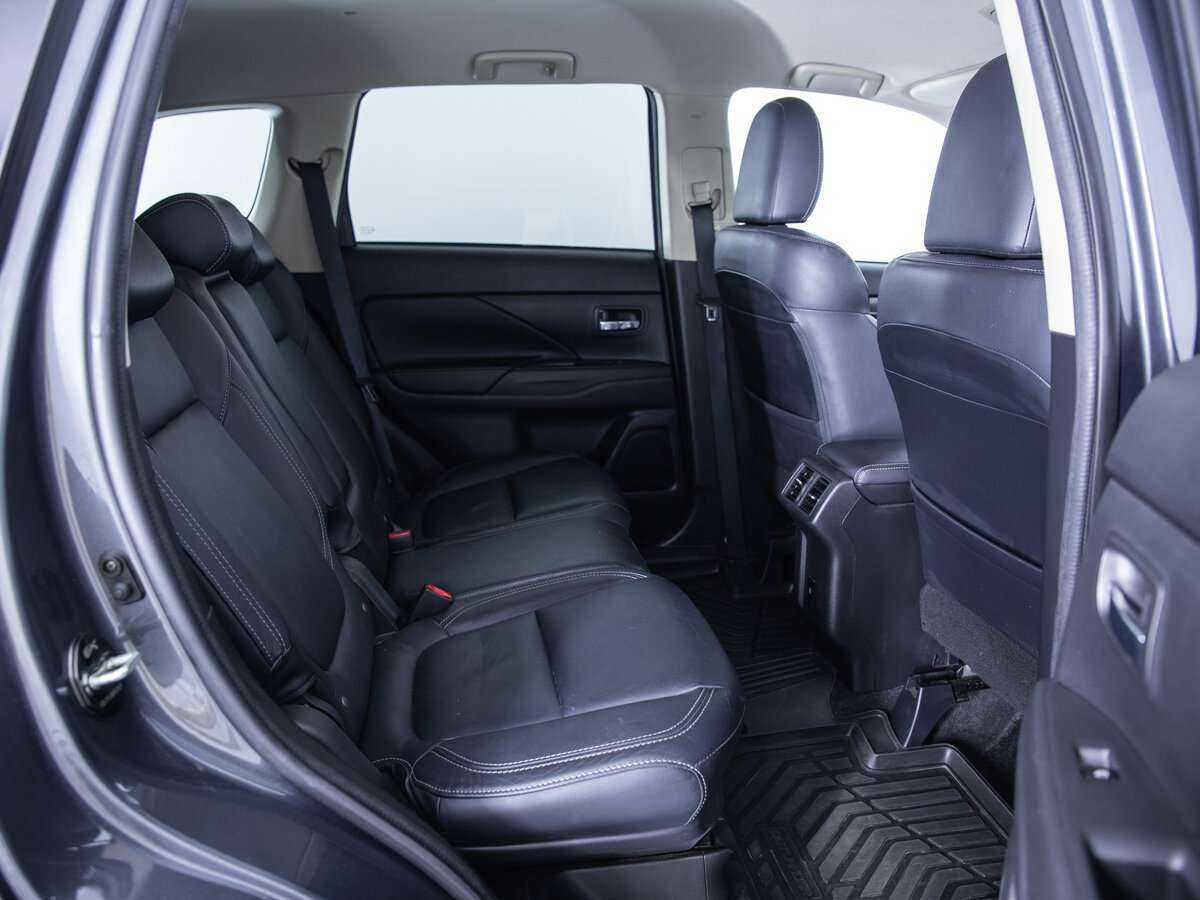 Mitsubishi Outlander 2021 года с пробегом. Фото: #17
