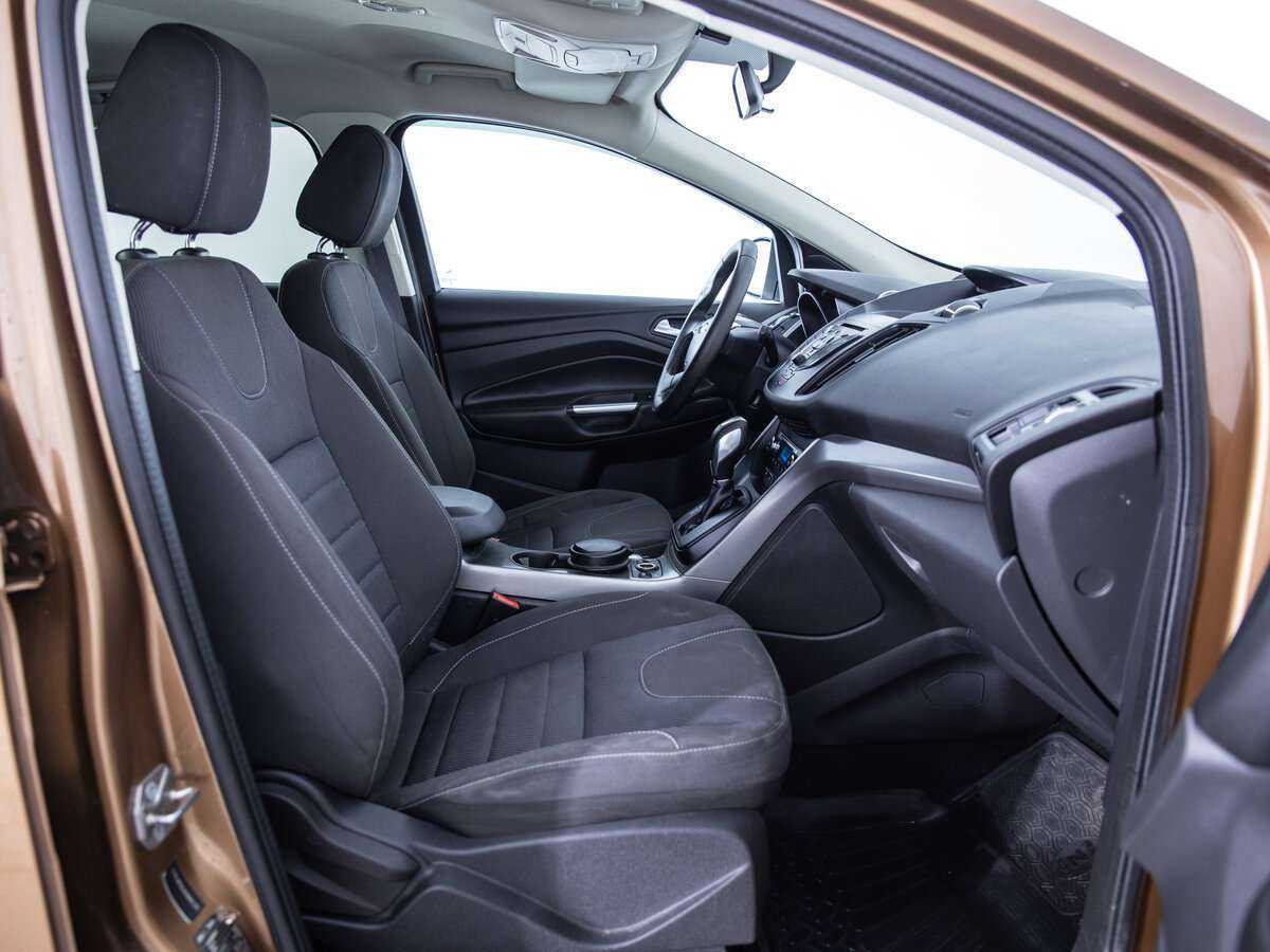 Ford Kuga 2013 года с пробегом. Фото: #8