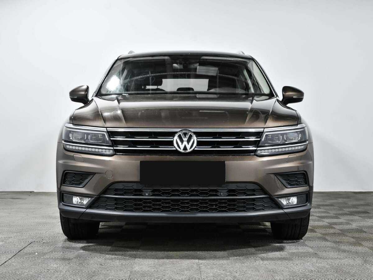 Volkswagen Tiguan 2018 года с пробегом. Фото: #1