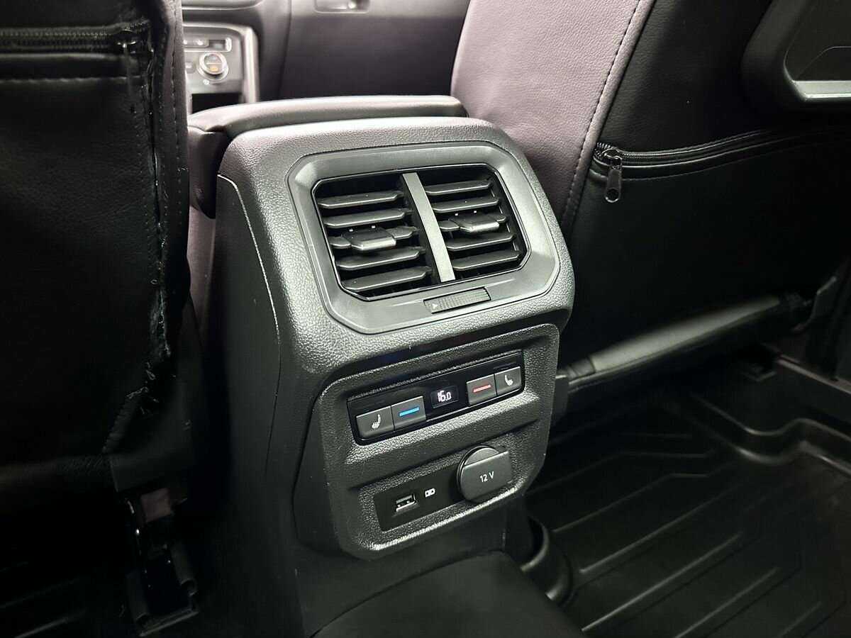 Volkswagen Tiguan 2018 года с пробегом. Фото: #16