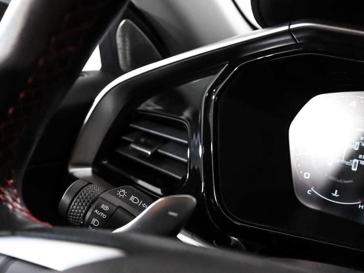 Geely Tugella 2022 года с пробегом. Фото: #17