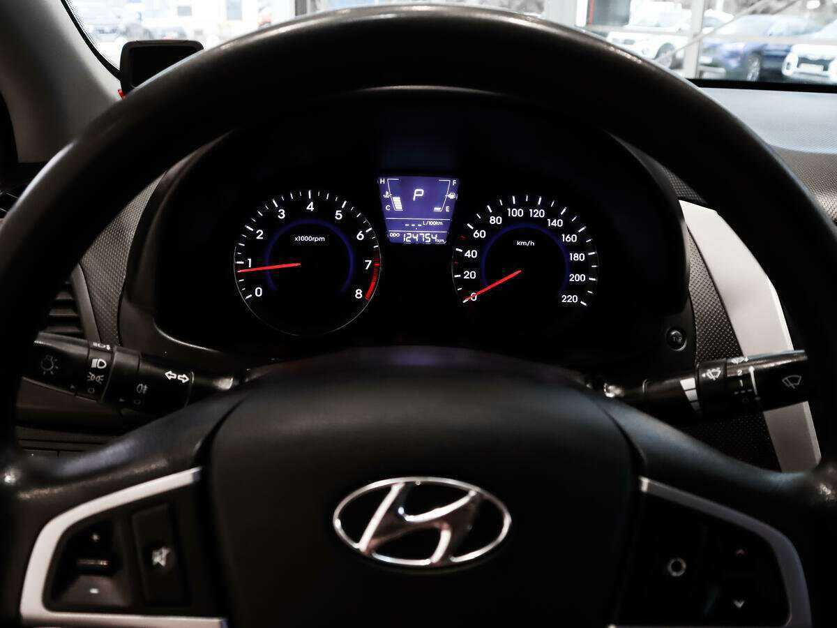 Hyundai Solaris 2012 года с пробегом. Фото: #15