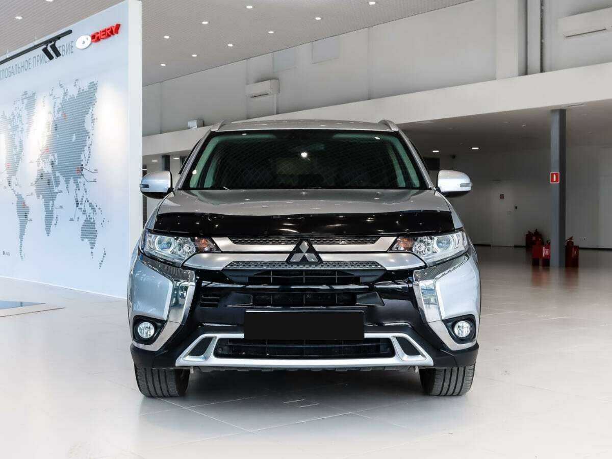 Mitsubishi Outlander 2019 года с пробегом. Фото: #1