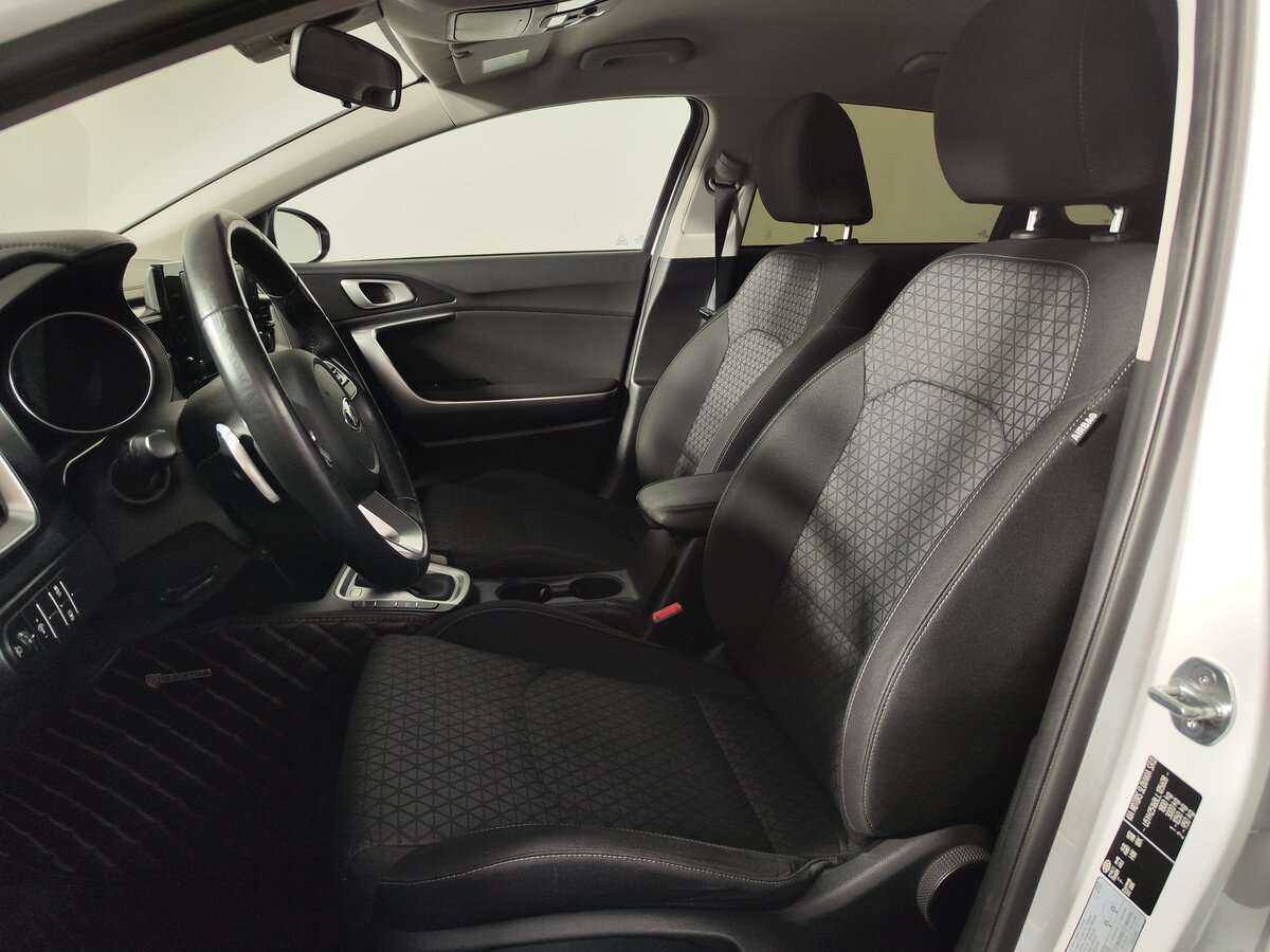 Kia Ceed 2020 года с пробегом. Фото: #5