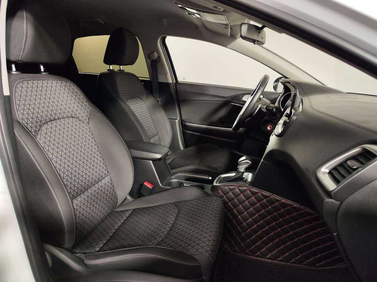 Kia Ceed 2020 года с пробегом. Фото: #7