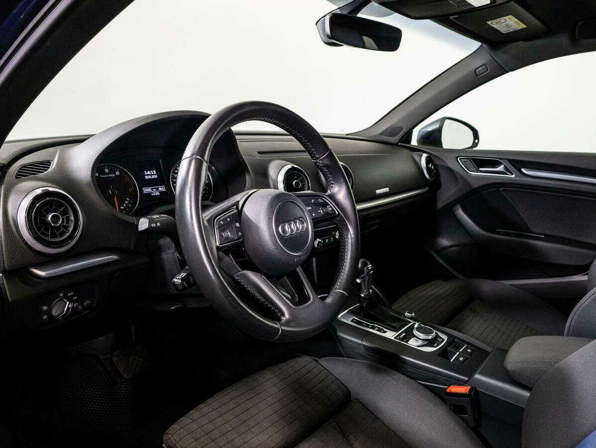 Audi A3 2017 года с пробегом. Фото: #8