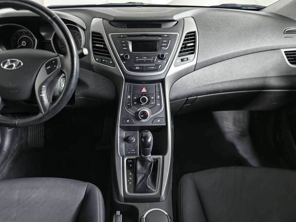 Hyundai Elantra 2015 года с пробегом. Фото: #10