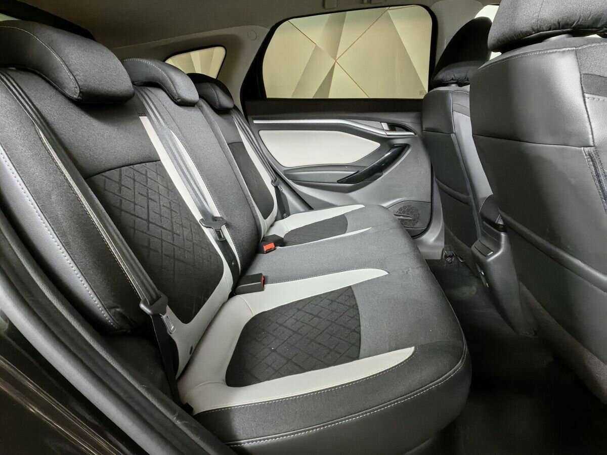 Lada (ВАЗ) Vesta 2019 года с пробегом. Фото: #11