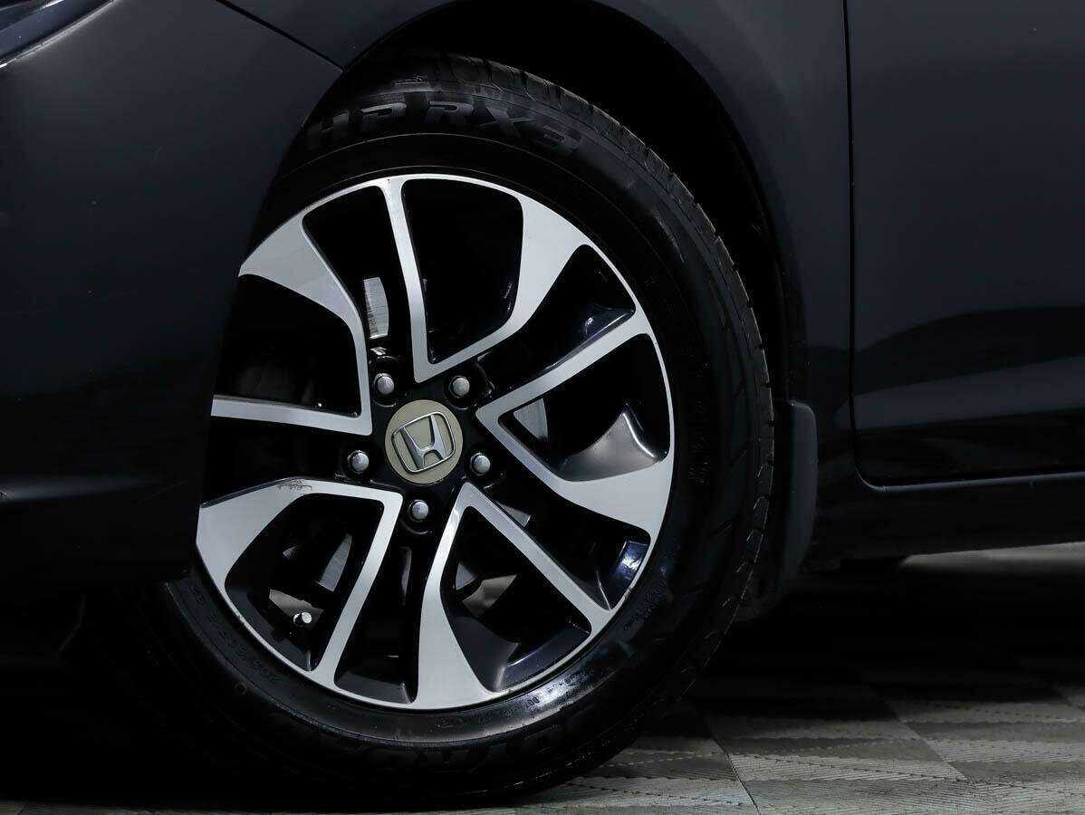 Honda Civic 2013 года с пробегом. Фото: #7