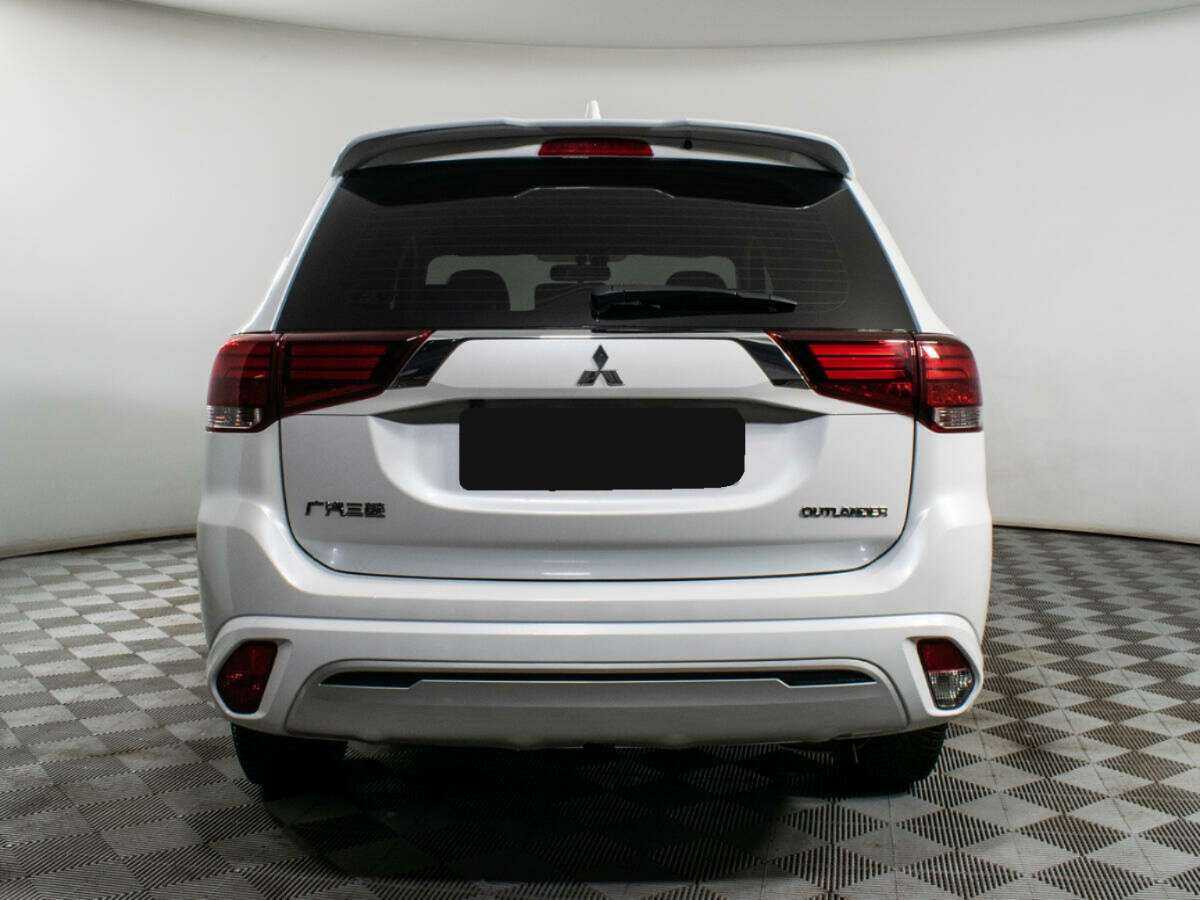 Mitsubishi Outlander 2022 года с пробегом. Фото: #5