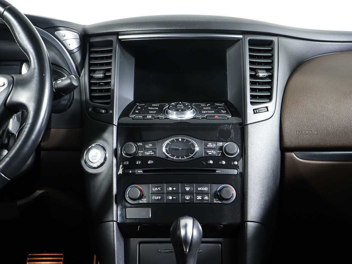 Infiniti FX 2012 года с пробегом. Фото: #11