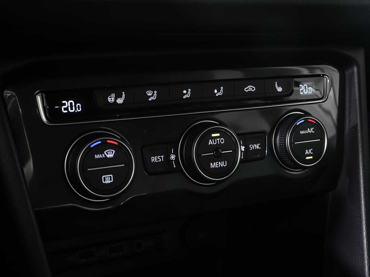 Volkswagen Tiguan 2018 года с пробегом. Фото: #18