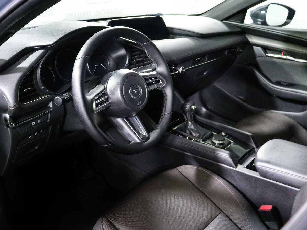 Mazda 3 2019 года с пробегом. Фото: #13