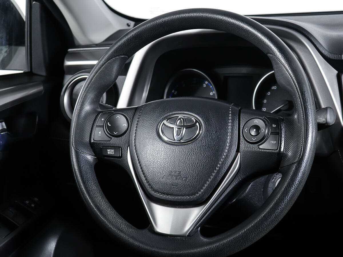 Toyota RAV4 2016 года с пробегом. Фото: #14