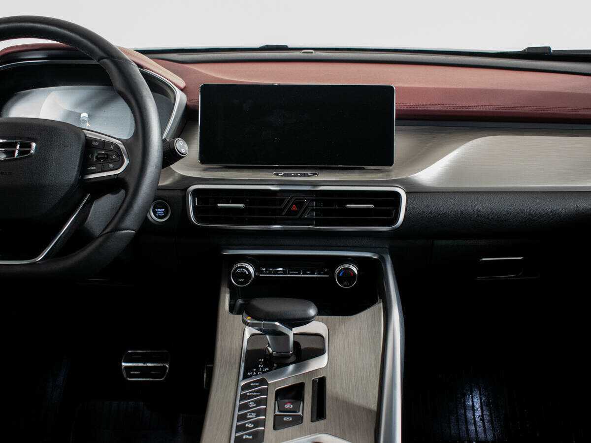 Geely Coolray 2023 года с пробегом. Фото: #9