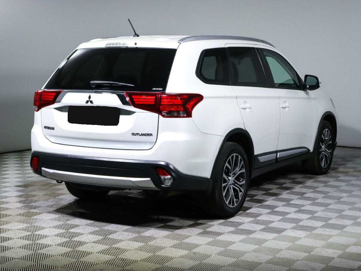 Mitsubishi Outlander 2016 года с пробегом. Фото: #3