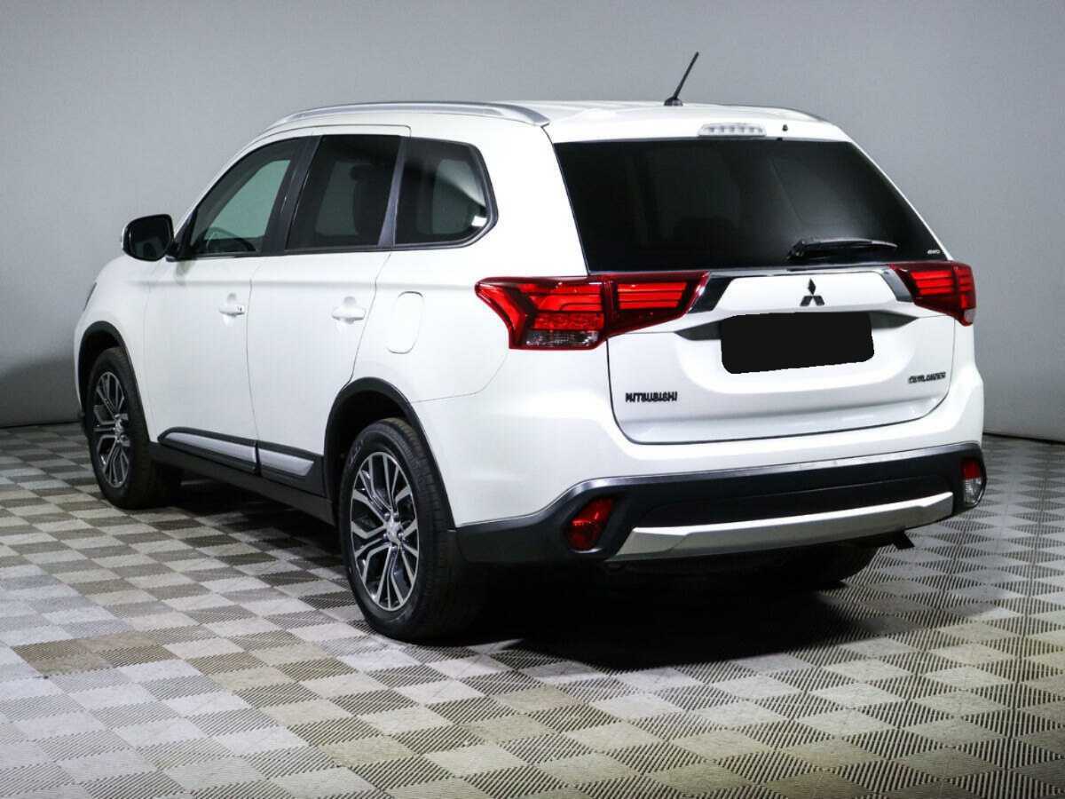 Mitsubishi Outlander 2016 года с пробегом. Фото: #5