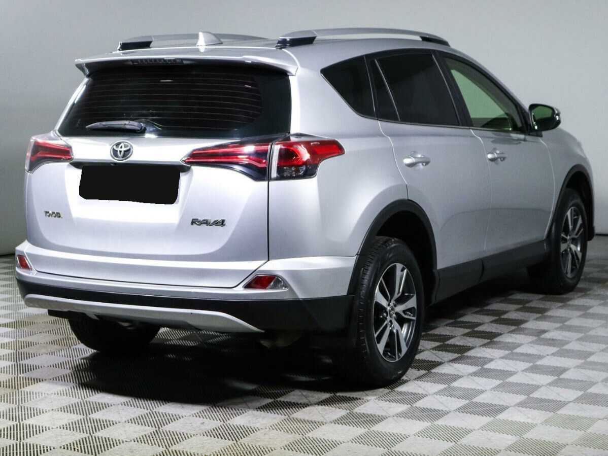Toyota RAV4 2016 года с пробегом. Фото: #4