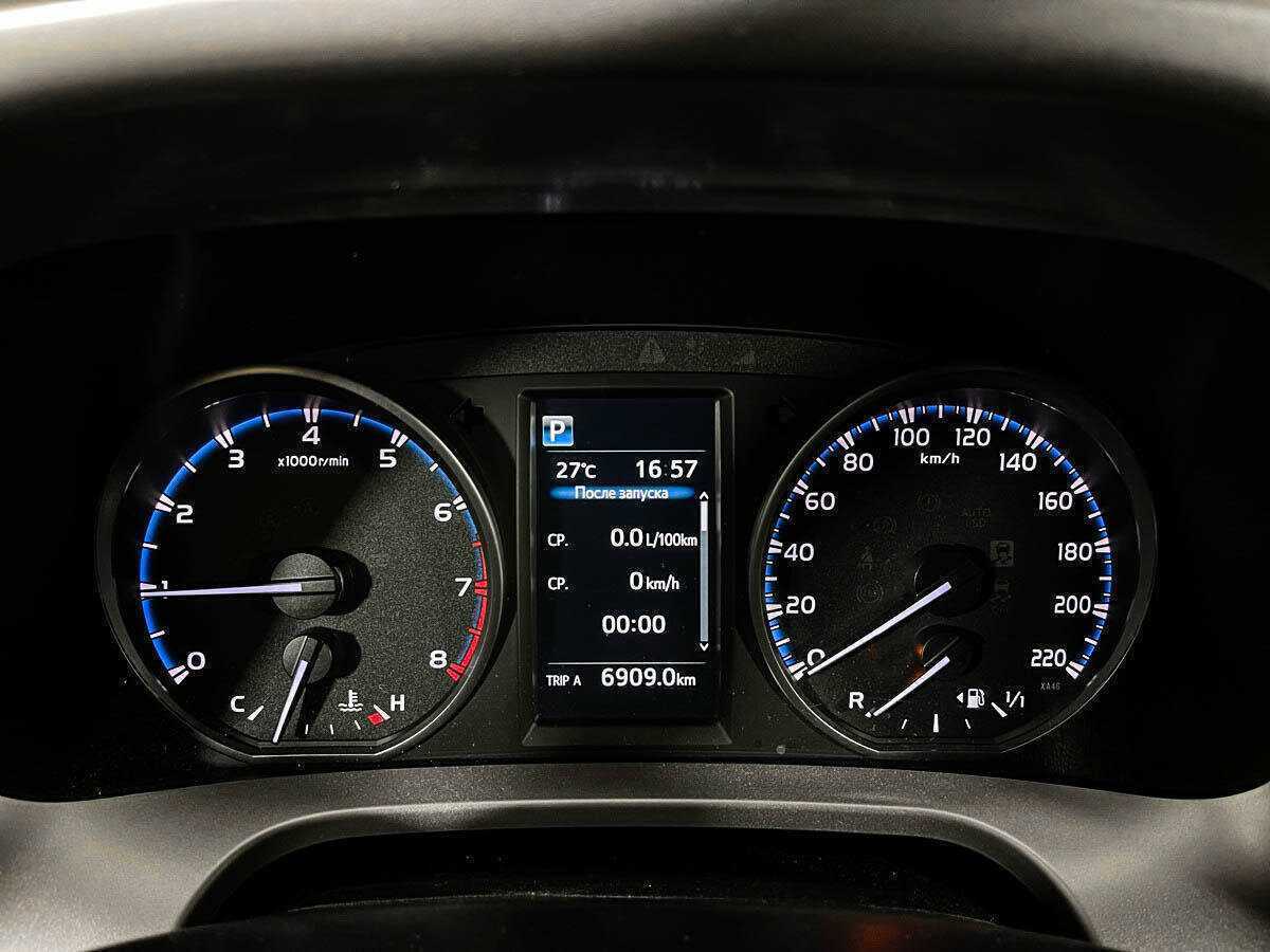 Toyota RAV4 2016 года с пробегом. Фото: #8