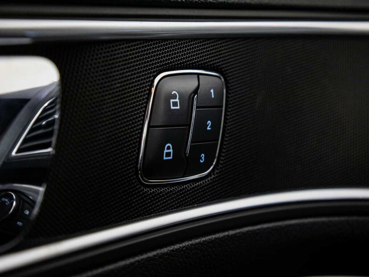 Ford Explorer 2018 года с пробегом. Фото: #17