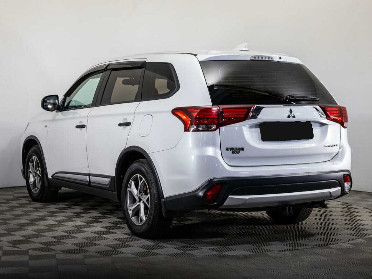 Mitsubishi Outlander 2018 года с пробегом. Фото: #5