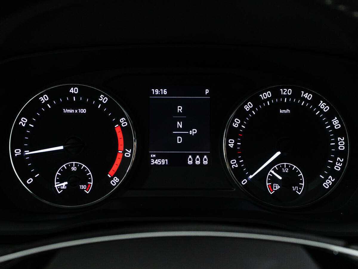 Skoda Octavia 2021 года с пробегом. Фото: #11