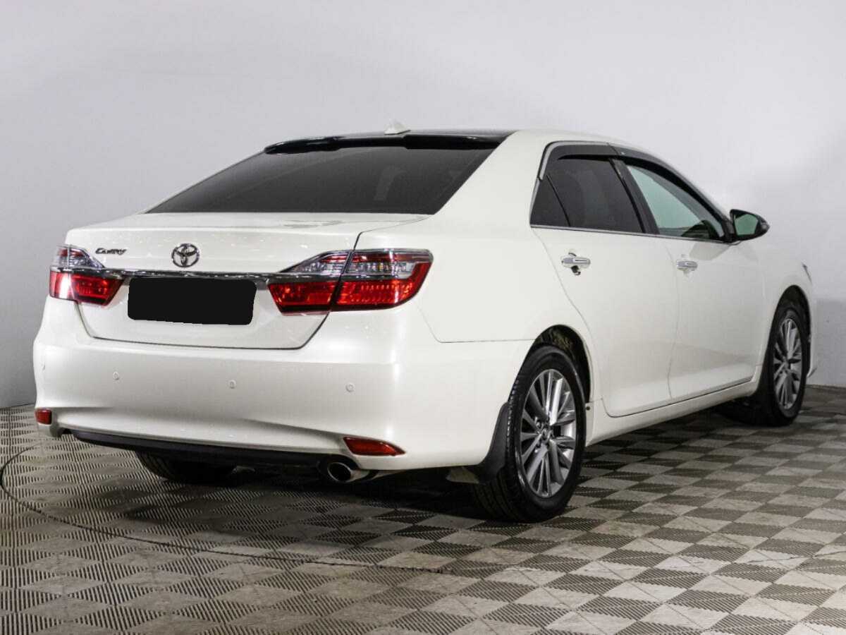 Toyota Camry 2017 года с пробегом. Фото: #4