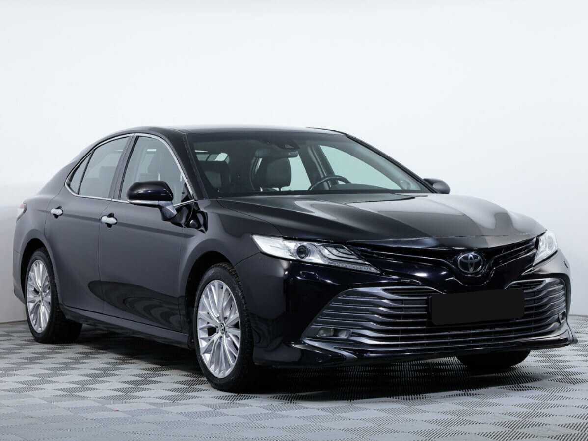 Toyota Camry 2019 года с пробегом. Фото: #2