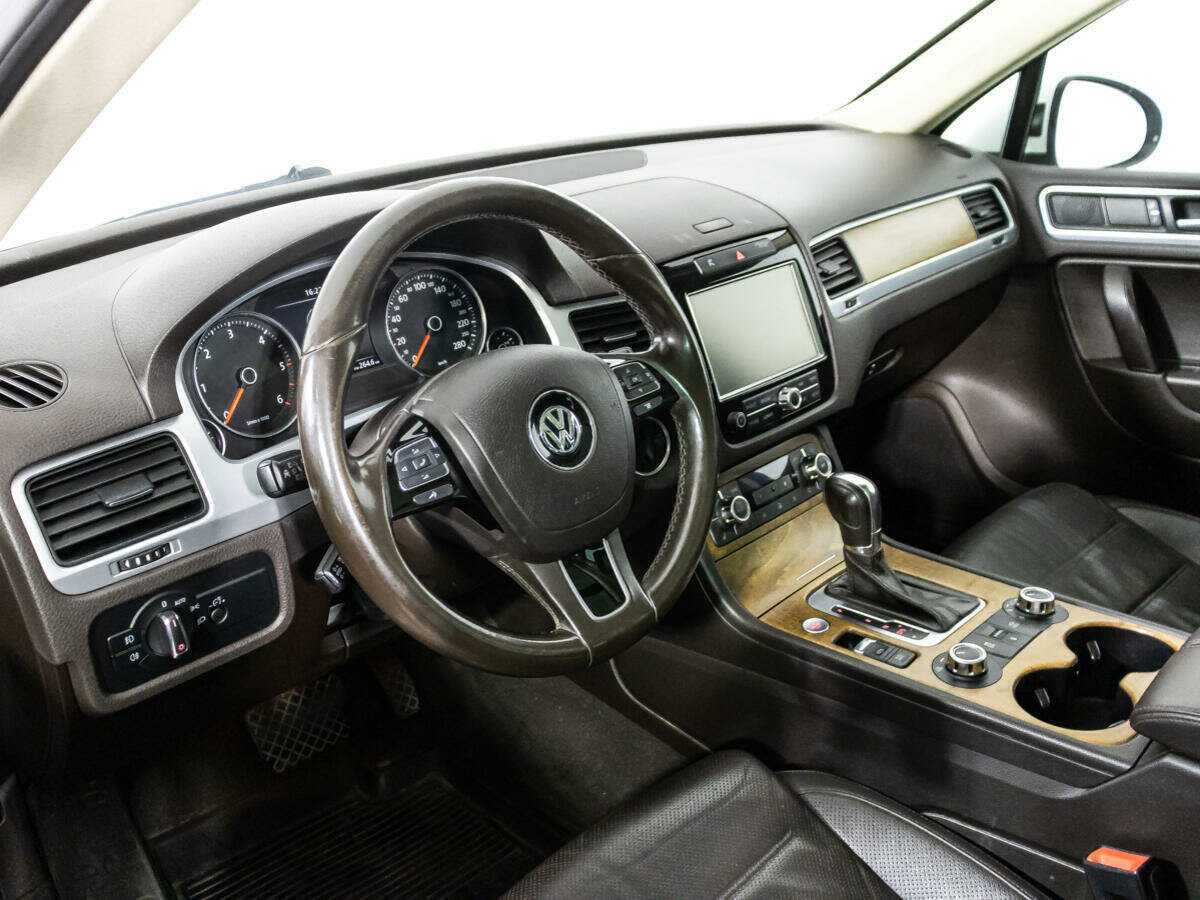 Volkswagen Touareg 2013 года с пробегом. Фото: #8