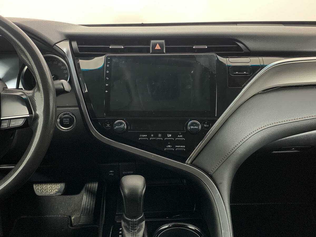 Toyota Camry 2021 года с пробегом. Фото: #13