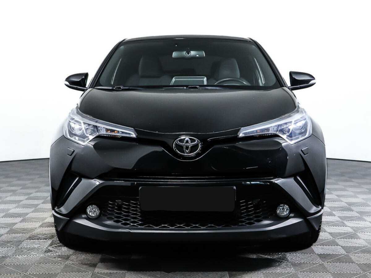 Toyota C-HR 2019 года с пробегом. Фото: #1