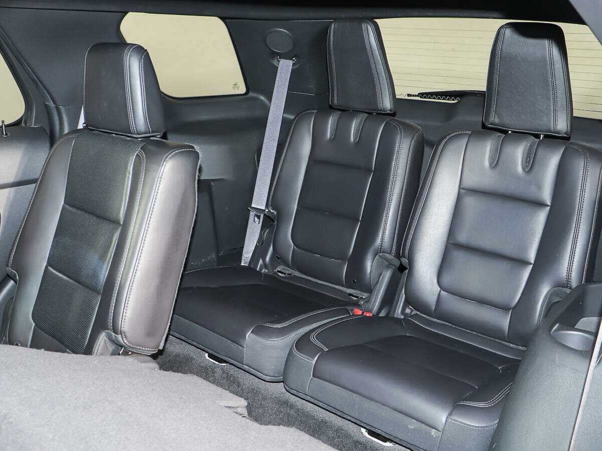 Ford Explorer 2013 года с пробегом. Фото: #10