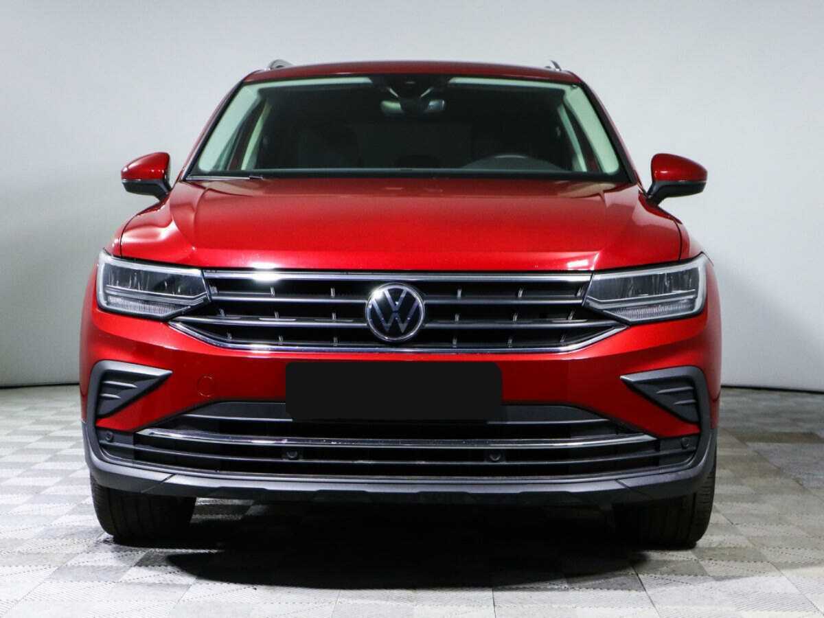 Volkswagen Tiguan 2021 года с пробегом. Фото: #1