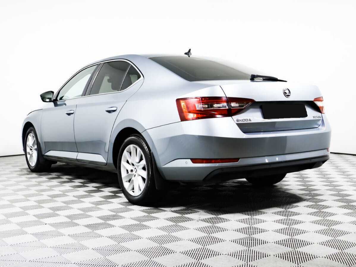 Skoda Superb 2017 года с пробегом. Фото: #5
