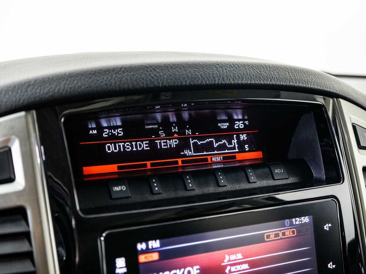 Mitsubishi Pajero 2017 года с пробегом. Фото: #15