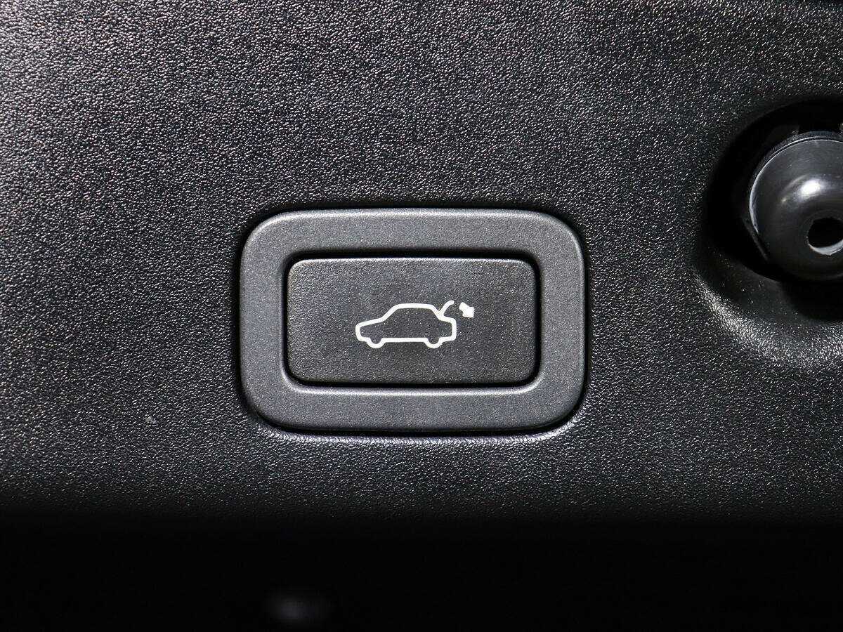 Jaguar XJ 2014 года с пробегом. Фото: #18