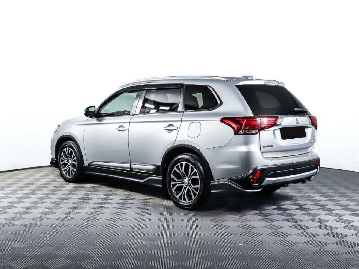 Mitsubishi Outlander 2018 года с пробегом. Фото: #5
